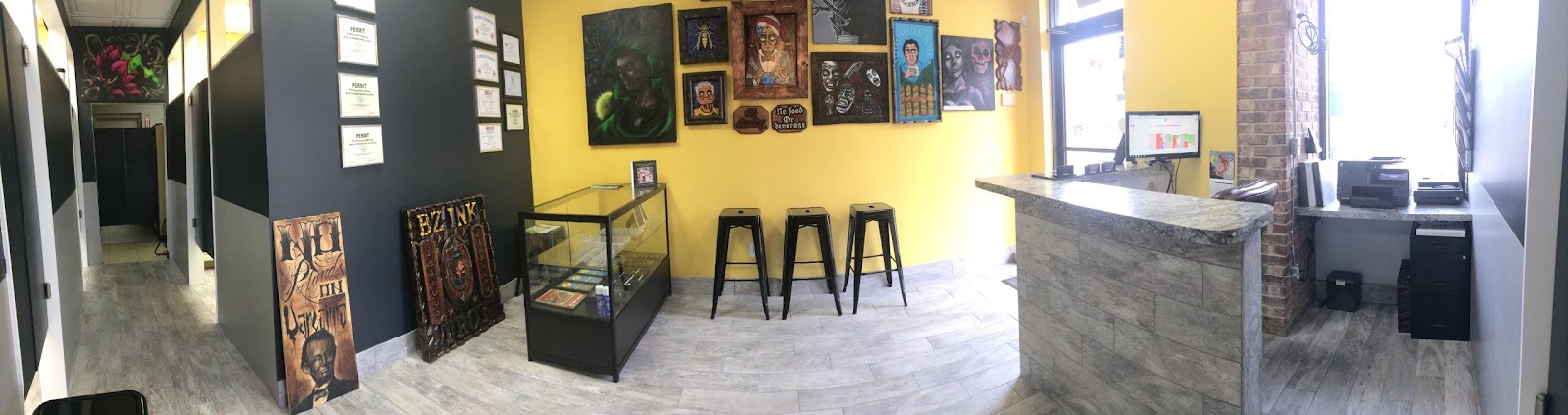 B'z Ink Tattoo and Piercing Shop — photo
