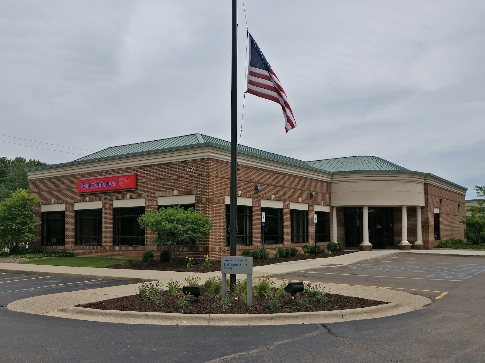 Bank of America (with Drive-thru ATM) in Troy