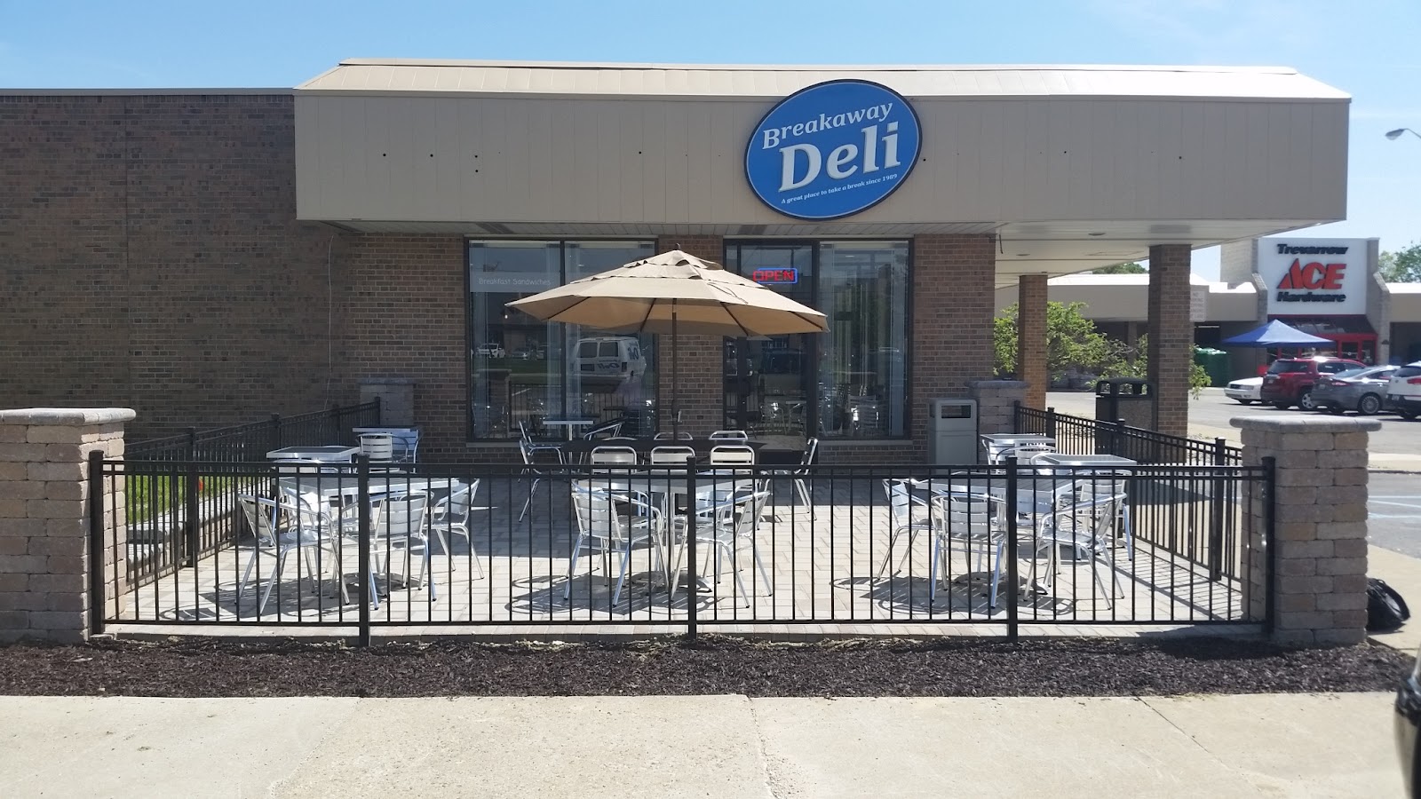 Breakaway Deli — photo