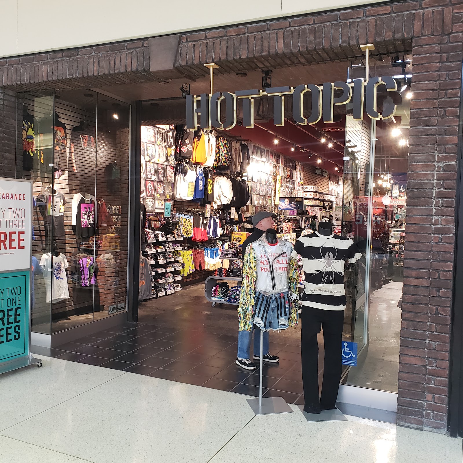 Hot Topic in Troy
