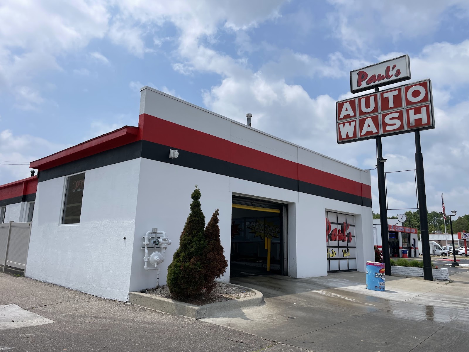 Paul's Auto Wash in Troy