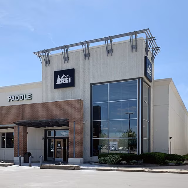 REI — photo