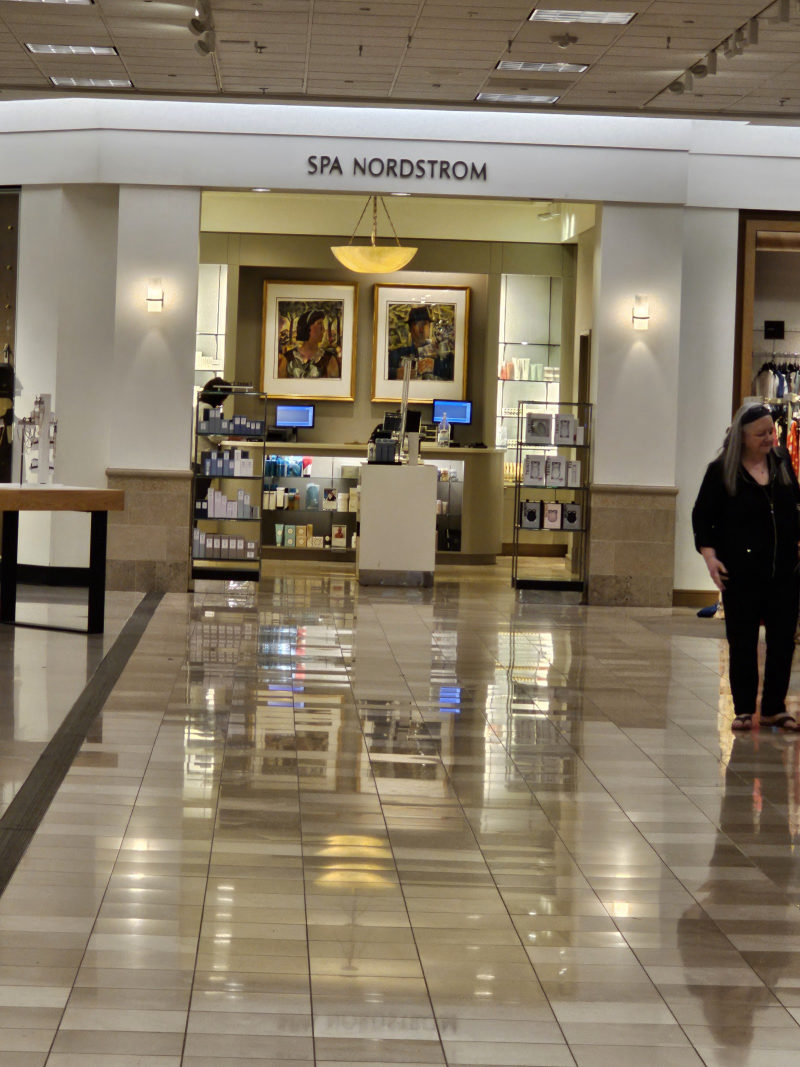 Spa Nordstrom - Somerset Collection in Troy