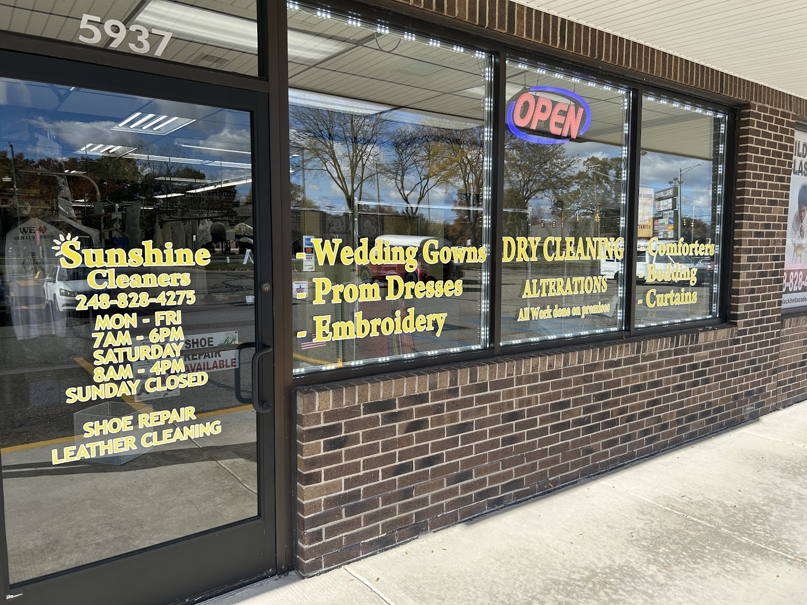 Sunshine Cleaners in Troy